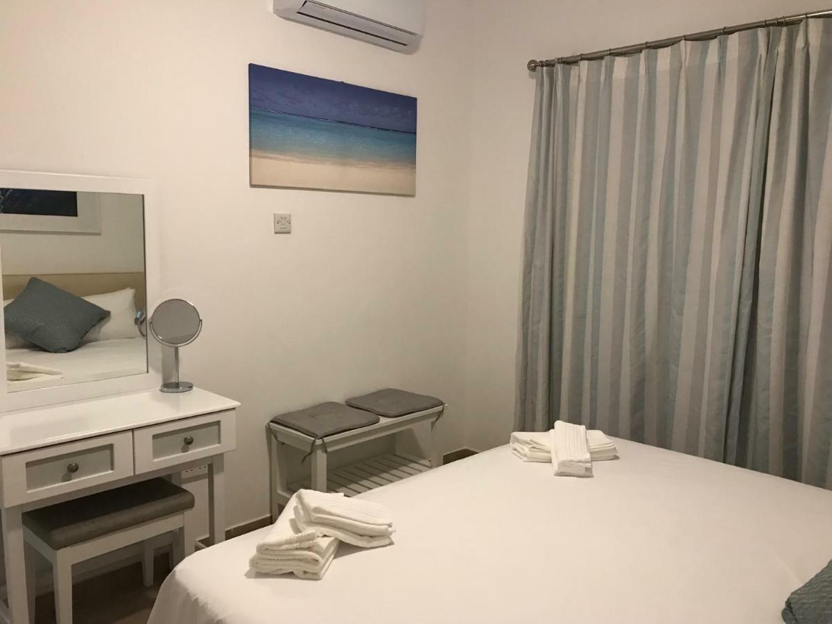 Kings Palace - Fabulous Pool-Side 2 Bed Apartment Paphos Extérieur photo